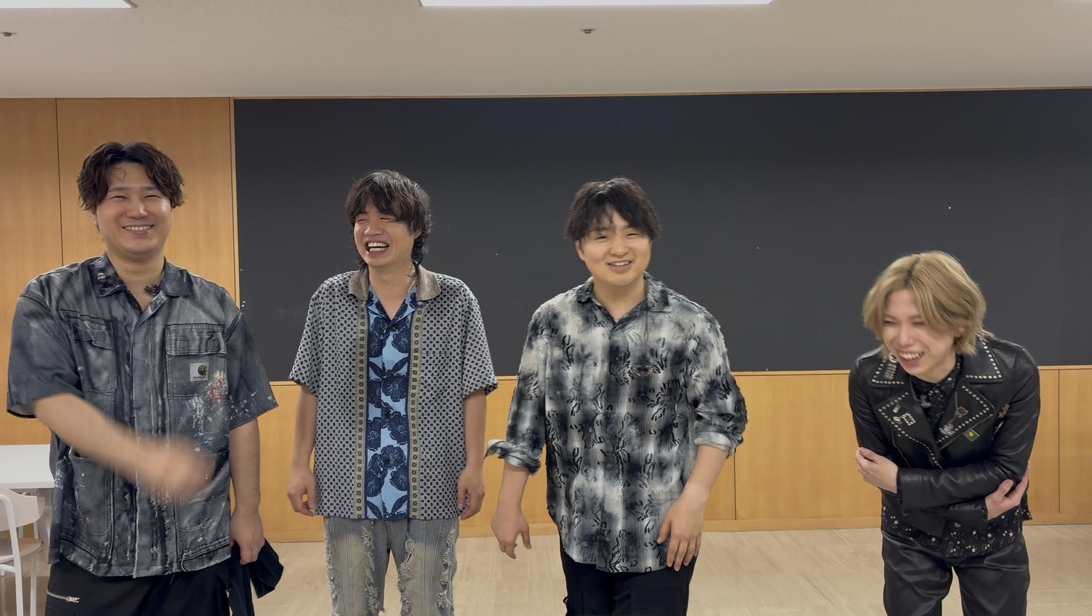 Official髭男dism