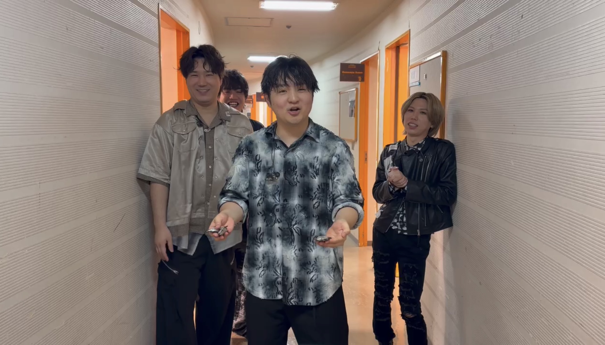 Official髭男dism