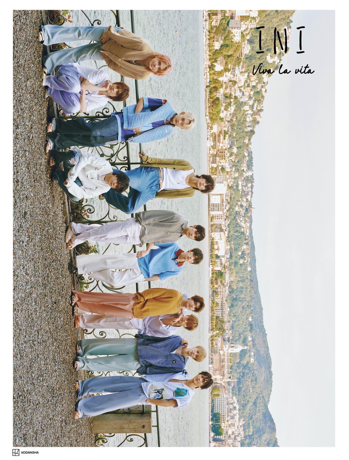 Koleksi Foto INI ke-2 "Viva la vita" Rakuten Books Limited