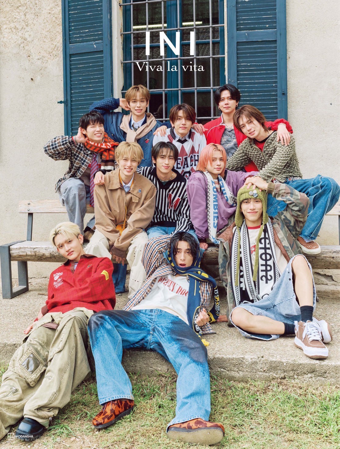 INI 2nd写真集『Viva la vita』INI OFFICIAL STORE限定